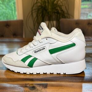 Reebok White Green Athletic Shoes Classic Design